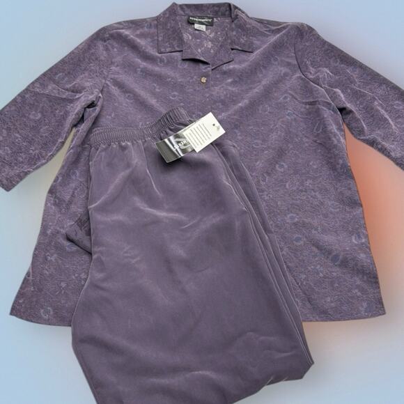 REQUIREMENTS Women's XL Casual Purple Top and Pant Set - Picture 1 of 5